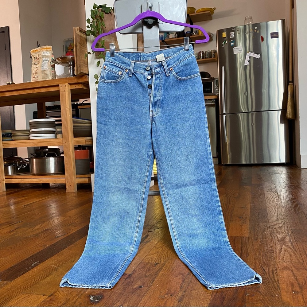 Vintage Made in USA Levis 501 Light Medium Washed Straight Leg Jeans